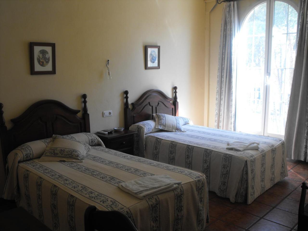 فندق Hostal Nicol'S Luque المظهر الخارجي الصورة
